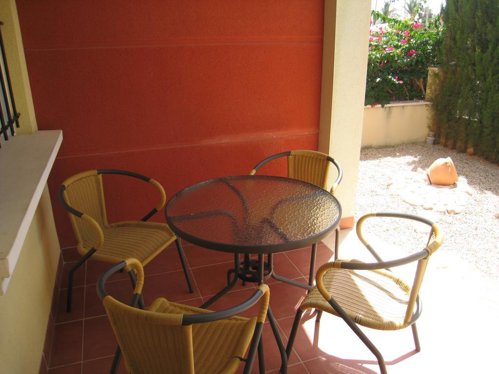 Bungalow Altos De La Bahia Torrevieja Quarto foto