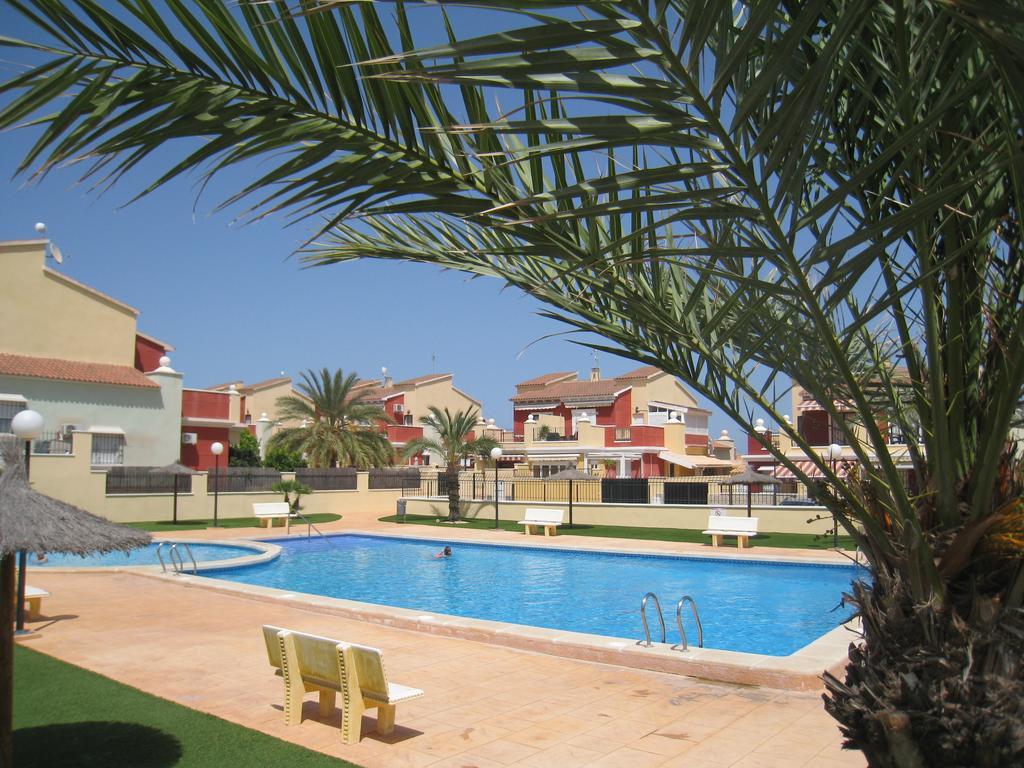 Bungalow Altos De La Bahia Torrevieja Quarto foto