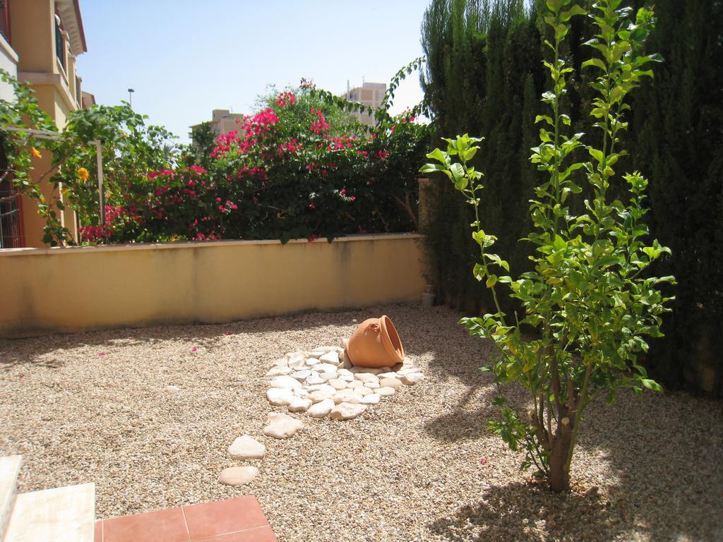 Bungalow Altos De La Bahia Torrevieja Quarto foto