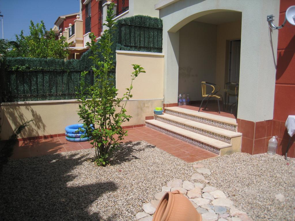 Bungalow Altos De La Bahia Torrevieja Quarto foto